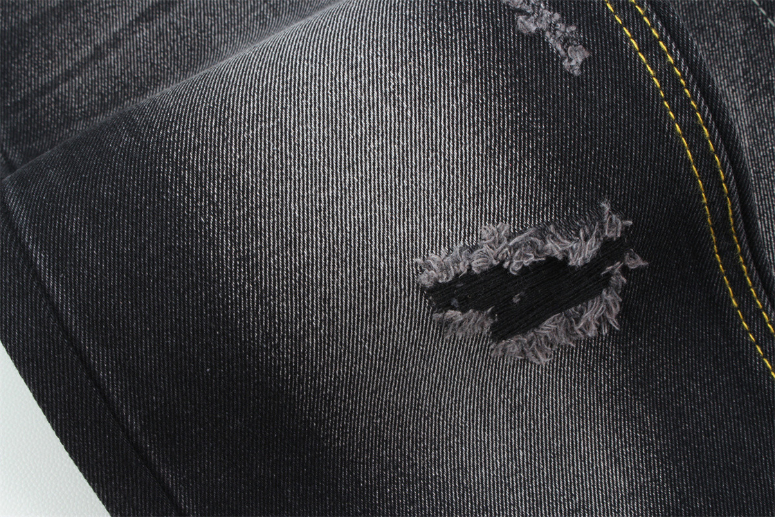 11oz Denim Kumaş Sert 56%C 44%P Siyah Ve Siyah Arka Yüz Tam Genişliği 180cm
